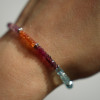 Різнокольоровий браслет з мінералів