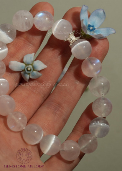 Браслет з селеніту і інших каменів