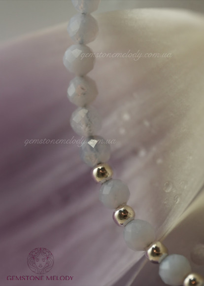 Браслет з халцедону, на замочку 