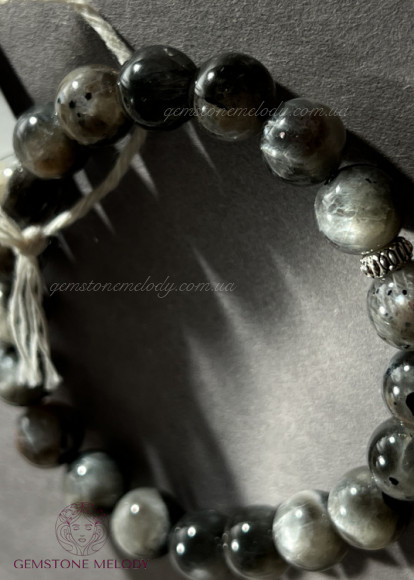 Браслет з чорним сонячним каменем