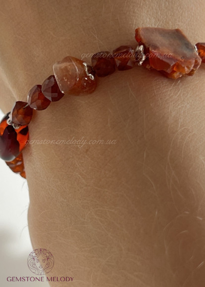 Браслет з гранату, і вставками мінералів