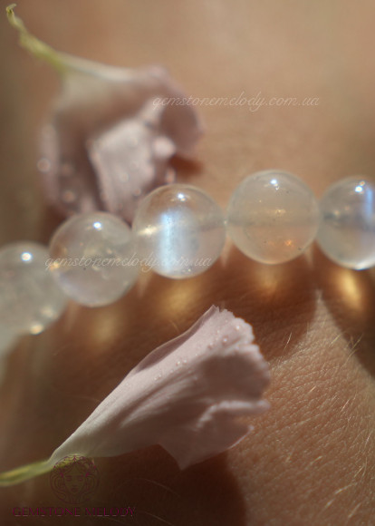 Браслет з місячним каменем великим 10.5мм